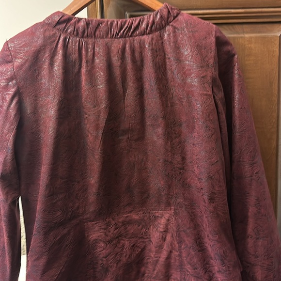 Lightweight embossed faux suede jacket - Picture 4 of 4